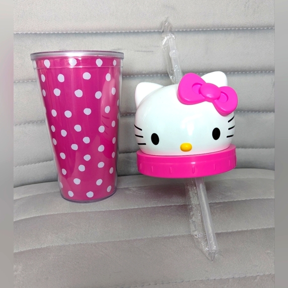 Hello Kitty Bundle - Tumbler, Lunch Bag and Jelly Sandals - Picture 12 of 16